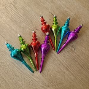8 multicolor plastic ornaments